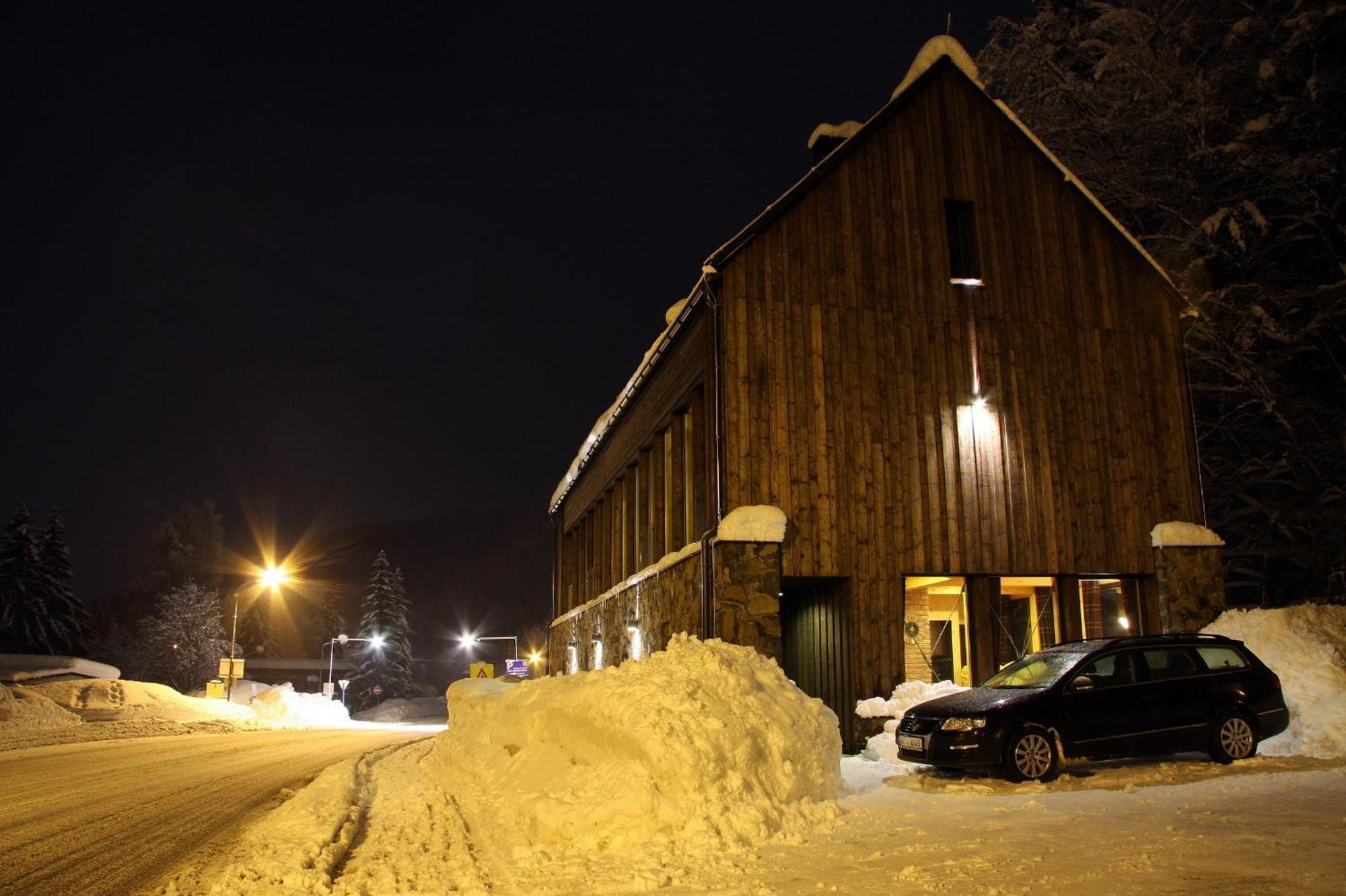 Апарт отель Krakonosova Dilna "Woodhaus" Шпиндлерув-Млин Экстерьер фото